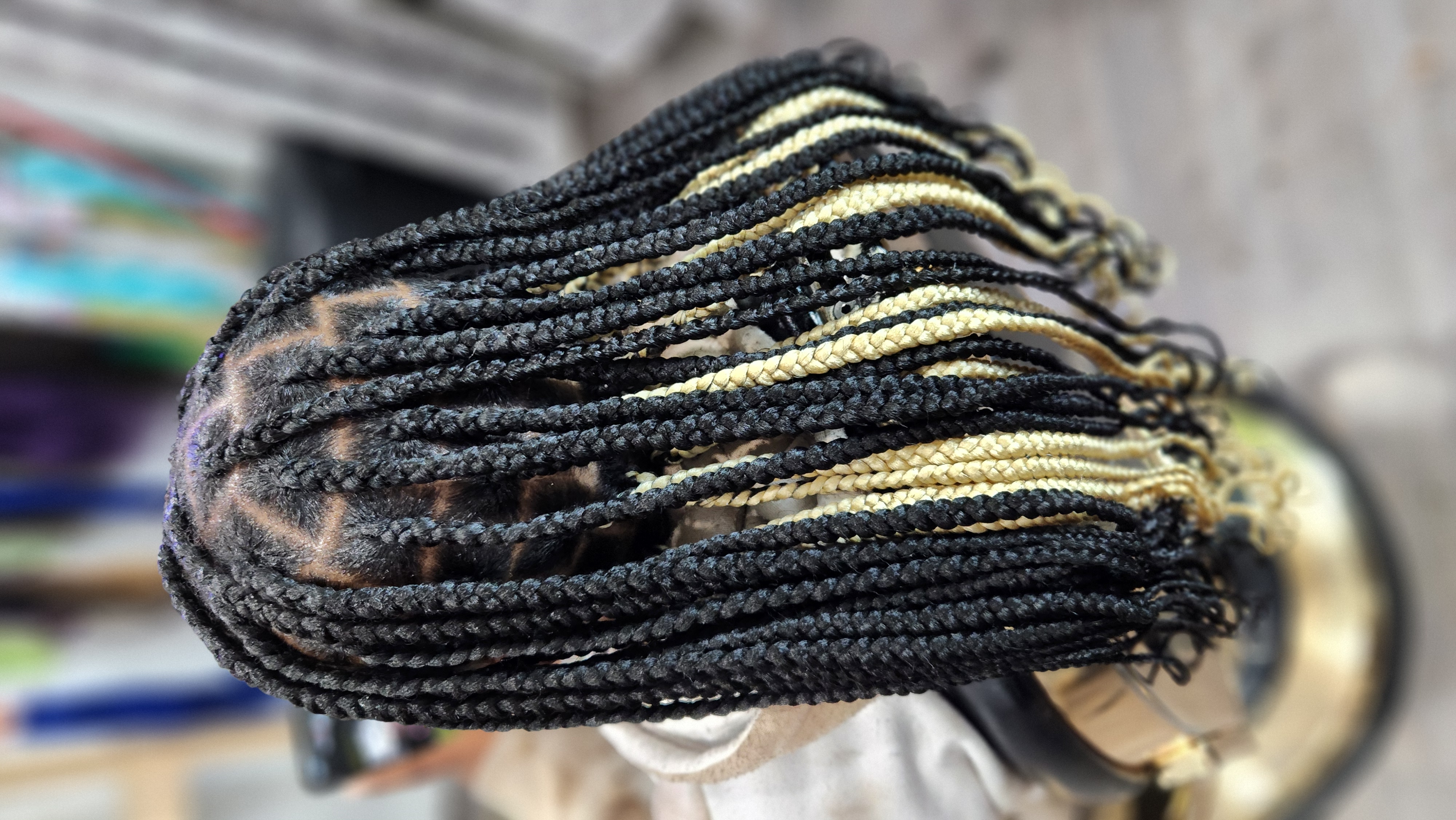 Knotless-braids photo