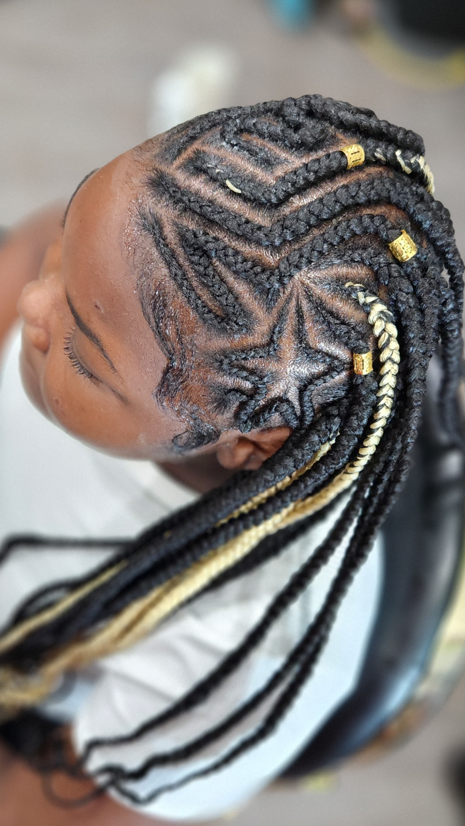 Knotless-braids photo