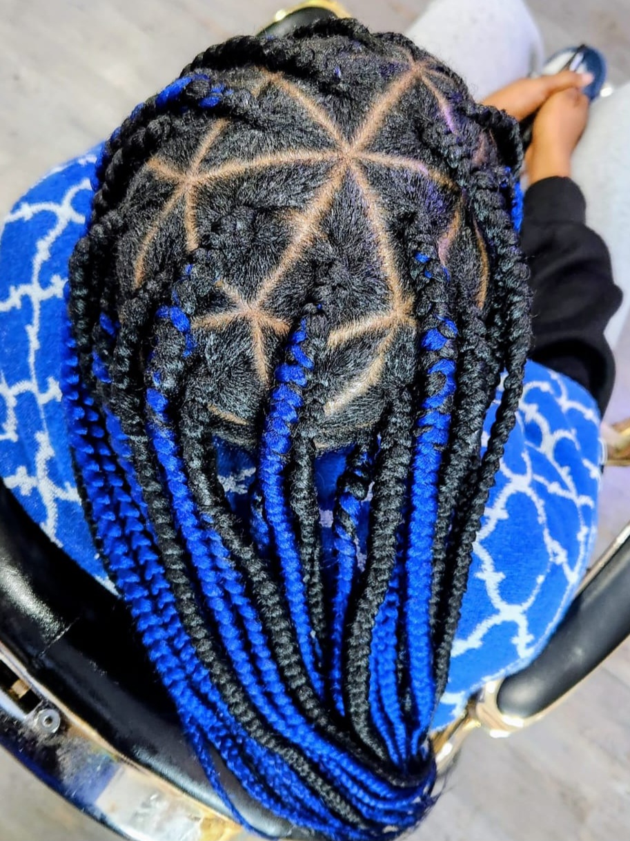 Knotless-braids photo